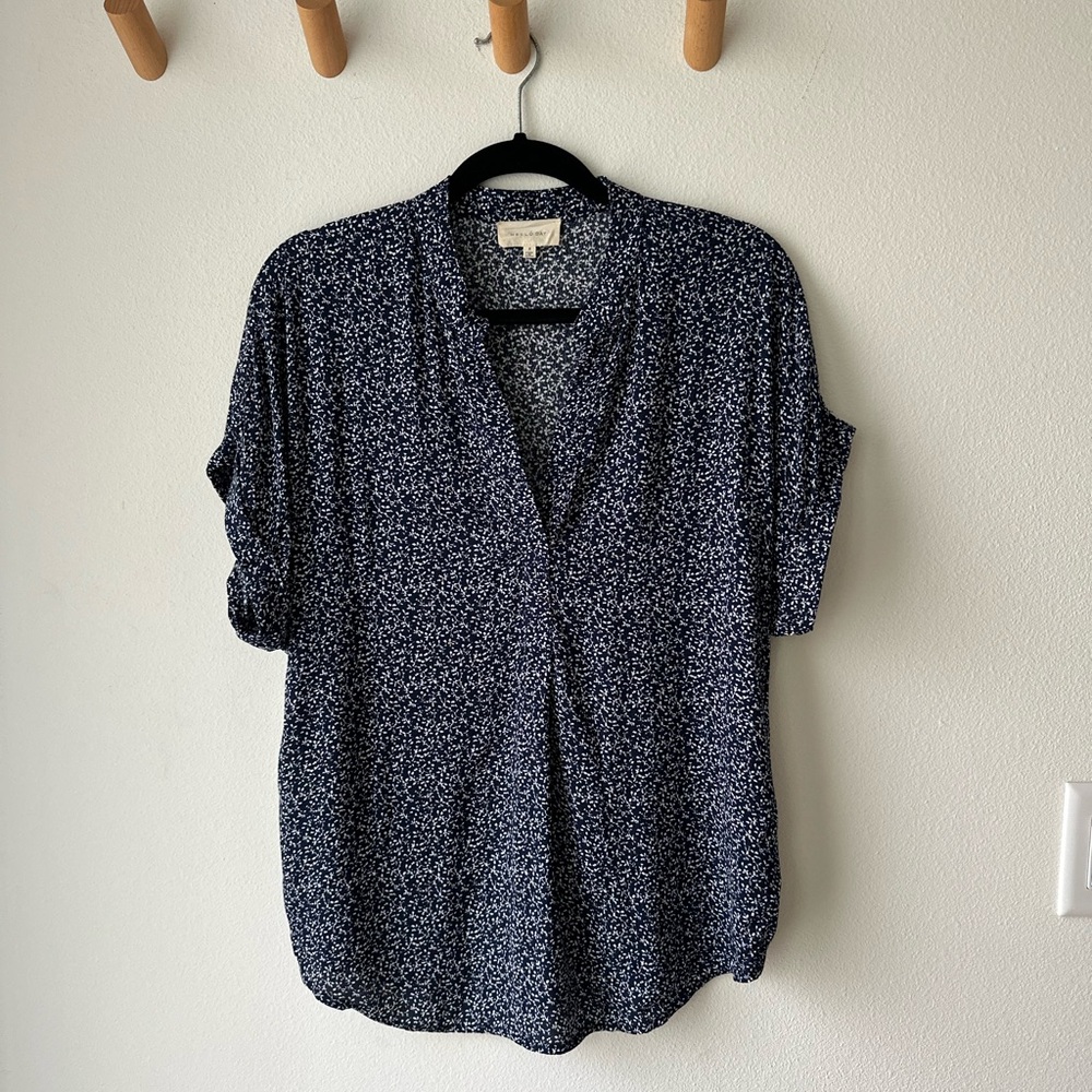 MELLODAY Navy and White Floral Patterned Blouse with Cuffed Sleeves, S
